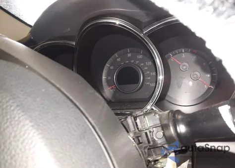 2011 Kia Optima Lx z USA, uszkodzony, nr VIN KNAGM4A75B5070456